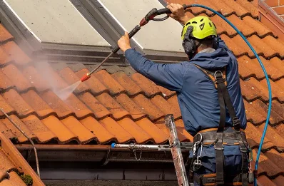Démoussage et hydrofuge de toiture à Villemotier